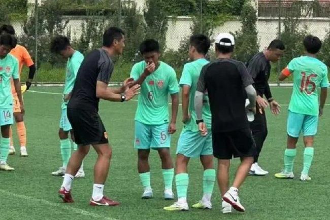 这肯定是一笔租借交易，协议中是否包含选择买断条款目前尚未确定。